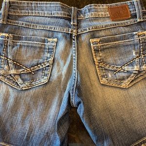 Women’s BKE Sabrina stretch shorts